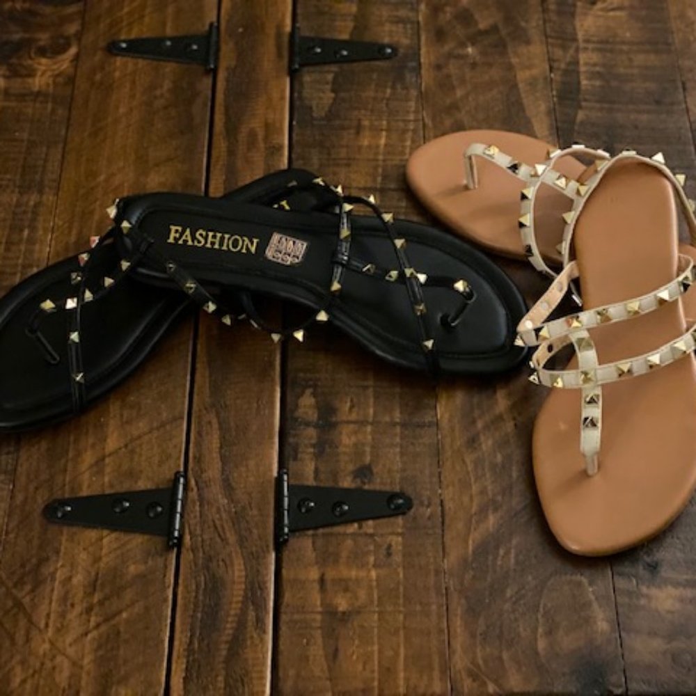 2pairsSHEINcream/gold & black/gold studded sandals